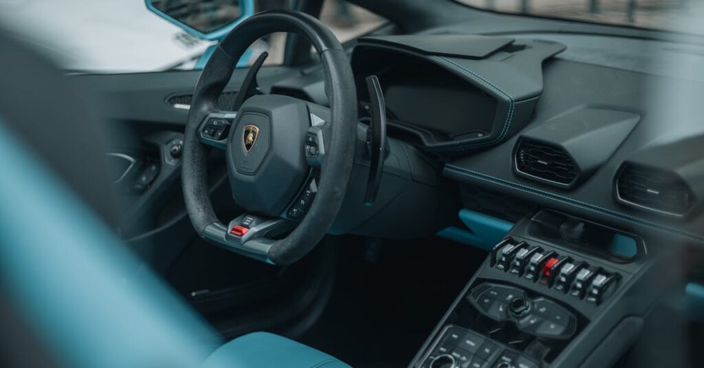 découvrez linkedin premium, la version avancée du réseau professionnel qui vous offre des fonctionnalités exclusives telles que des recommandations personnalisées, des outils de recherche améliorés et la possibilité d'envoyer des messages inmail. boostez votre carrière et élargissez votre réseau avec les avantages de linkedin premium.