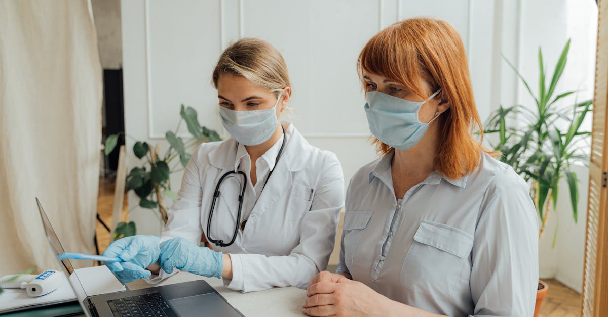 découvrez l'importance de la sécurité des écrans pour protéger vos yeux et optimiser votre expérience numérique. apprenez des conseils pratiques pour réduire la fatigue oculaire et garantir une utilisation saine de vos appareils.